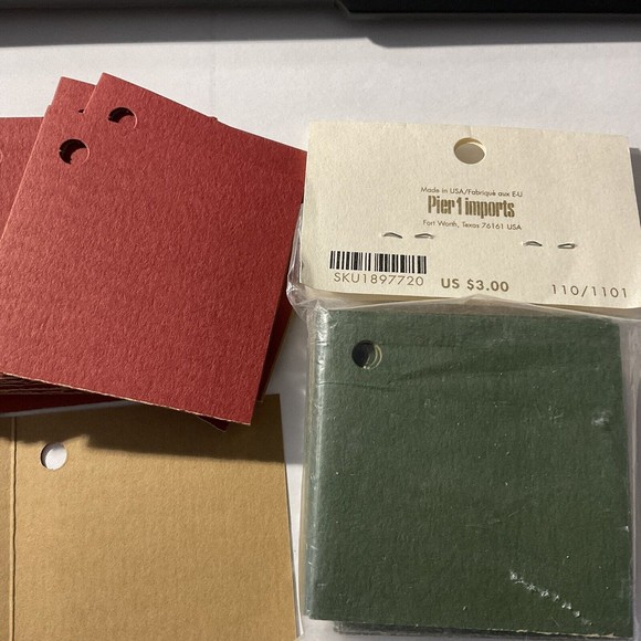 Pier One Imports Red Green Holiday Christmas Gift Tags New - Picture 3 of 4
